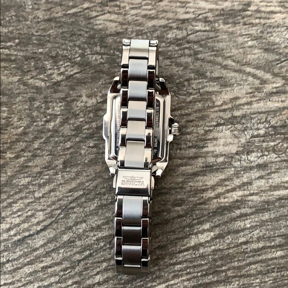 Invicta 15842 Tonneau Special Edition Lupah - Picture 4 of 11